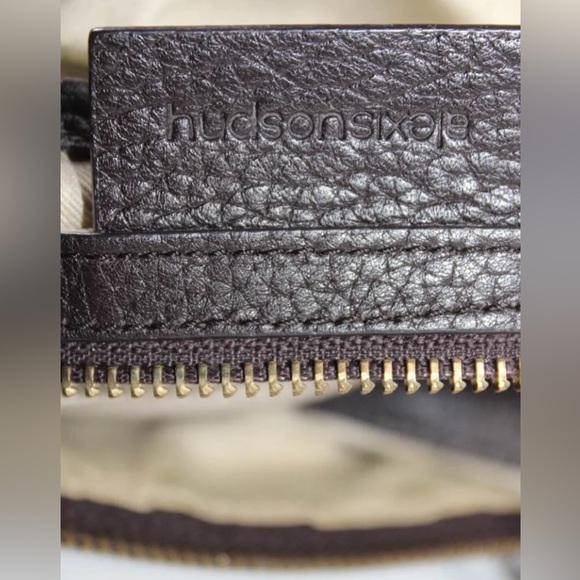 NWOT genuine leather brown pebbles Alexis Hudson Handbag gold toned hardware - Picture 7 of 16